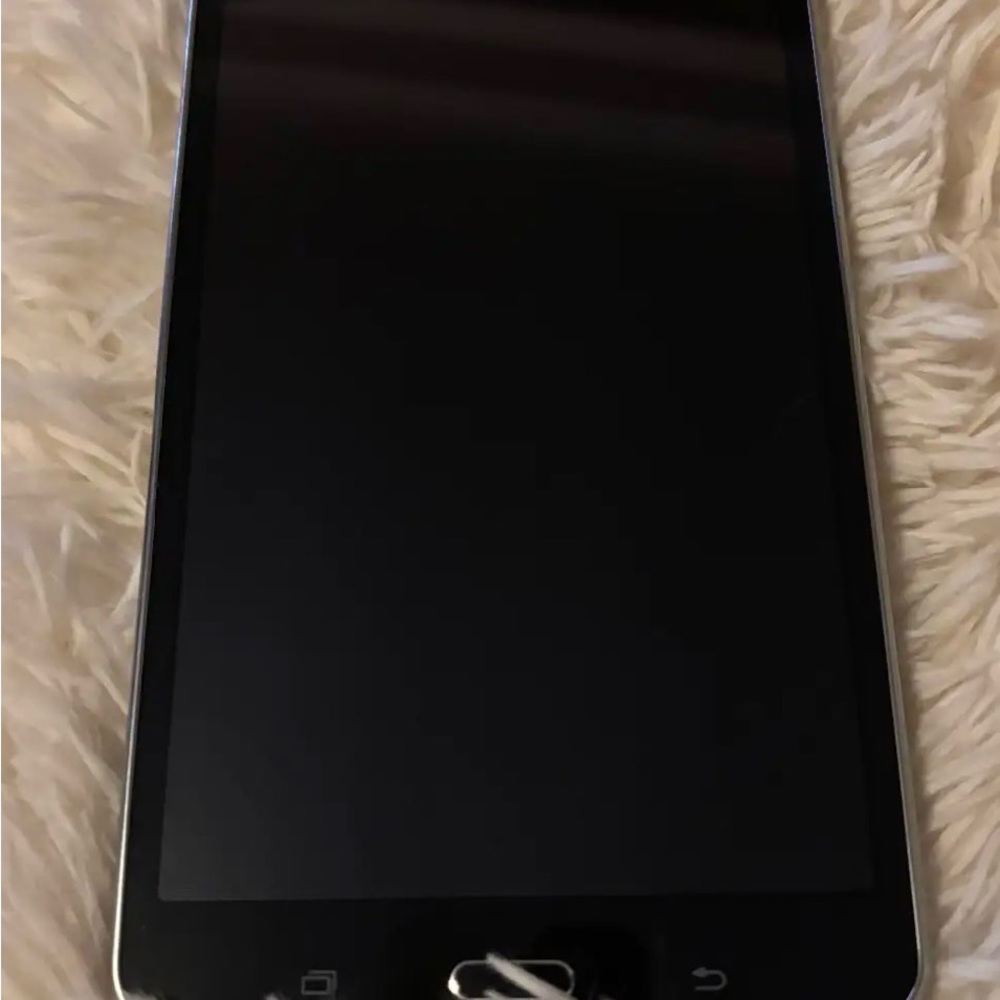 Samsung Galaxy Tab 4 - Picture 3 of 4